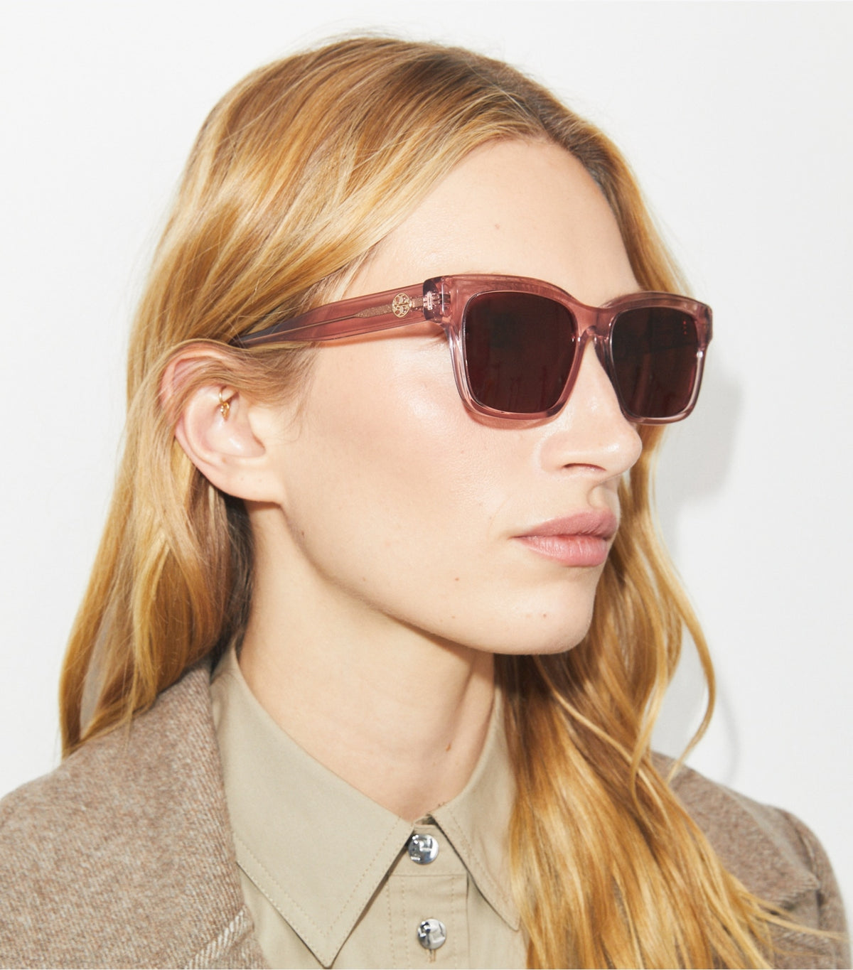 Miller Rectangle Sunglasses - Transparent Pink/Wine | Tory Burch Smart Buy