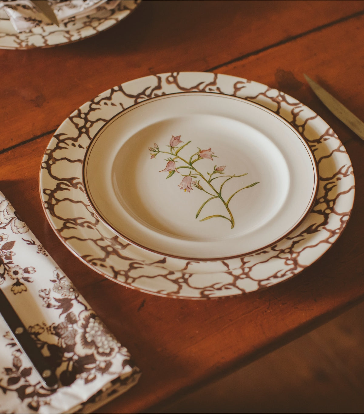 Spongeware Dinner Plate, Set of 2 - Brown/Smoke Ring | Tory Burch Smart Buy