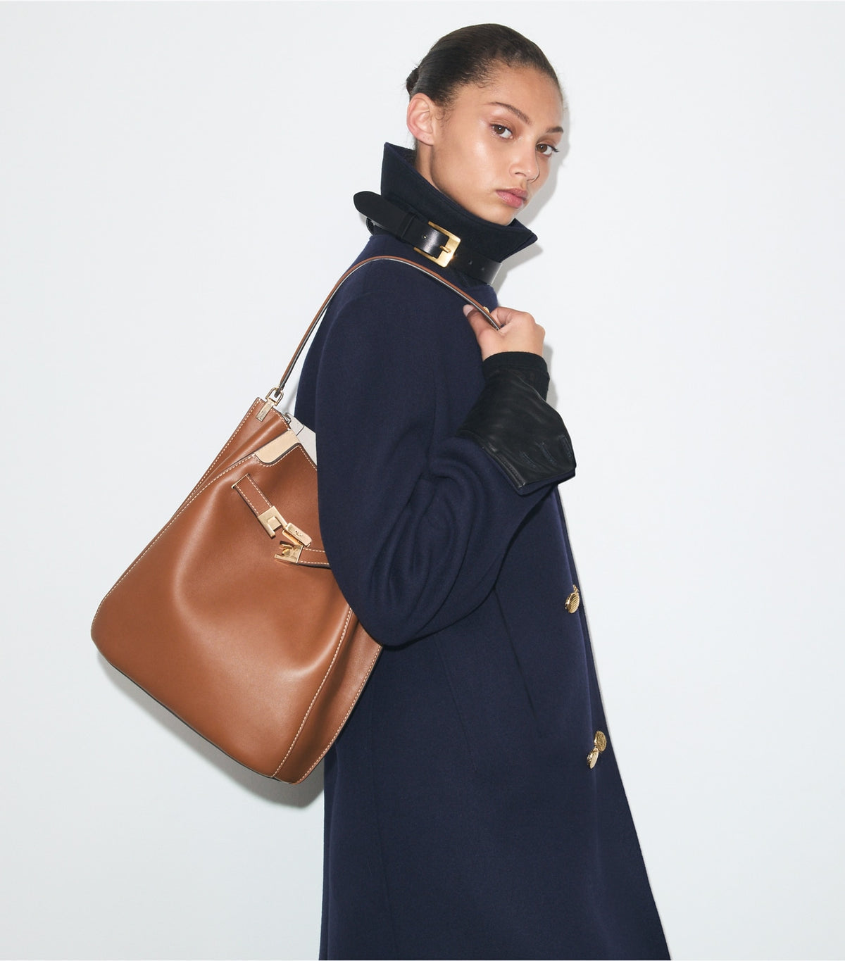 Lee Radziwill Bucket Bag - Aged Tan | Tory Burch Great Value