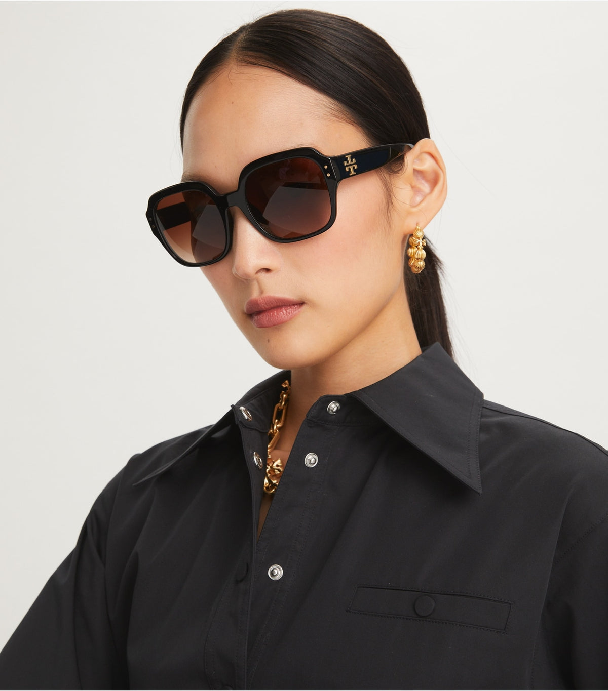 Oversized Square Logo Sunglasses - Black | Tory Burch Everyday